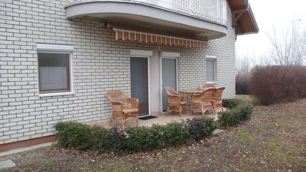 Nyarido Apartman Apartment Alsóörs Екстериор снимка