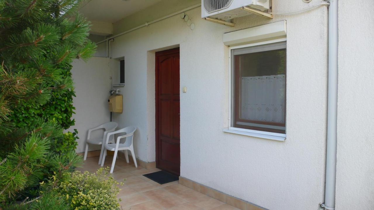 Nyarido Apartman Apartment Alsóörs Екстериор снимка